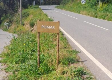 Sinalética em Marmelete - Foto-Reprodução_freguesia.demarmelete-Facebook