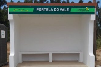 Paragem de autocarro de Marmelete - Foto-Reprodução_freguesia.demarmelete-Facebook
