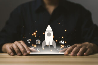 Empreendedorismo, negócios, sucesso, empresas, criatividade - Foto-VRVIRUS_AdobeStock_554880257