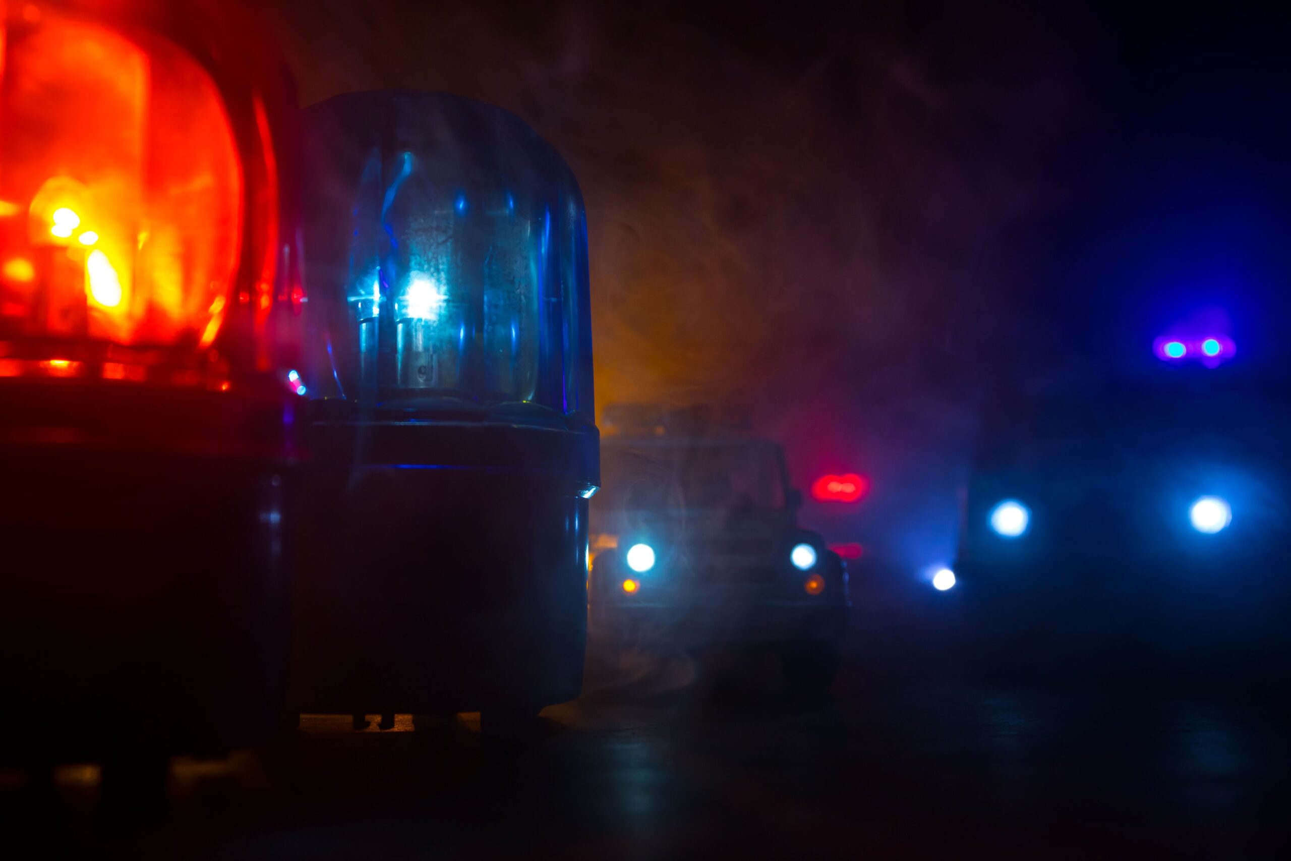 Emergência, polícia, bombeiros, proteção civil - Foto-zef art_AdobeStock_422193643